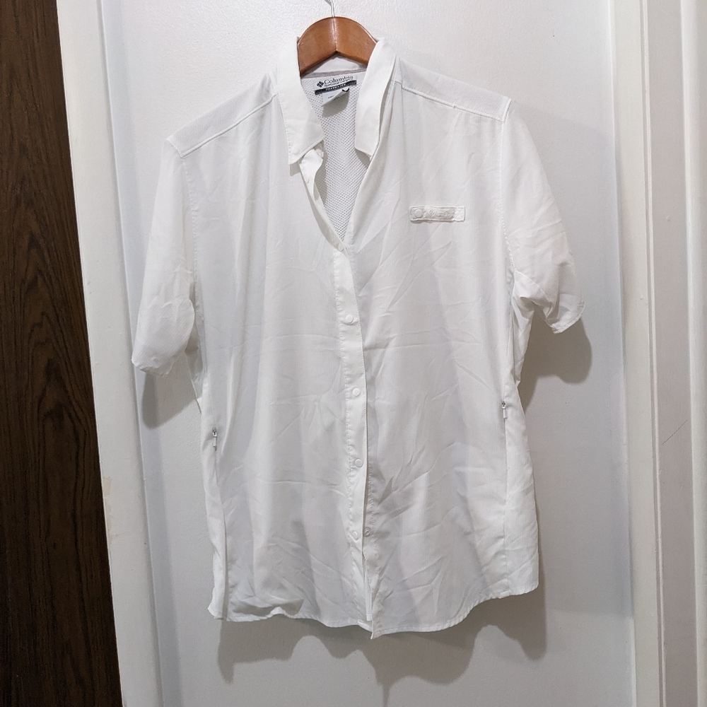 EUC Columbia Short Sleeve Snap Button Down